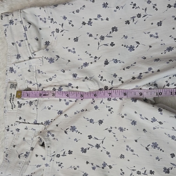 Abercrombie Kids High Rise Wide Leg Floral Jeans, Girls 11/12 Long - Picture 5 of 13